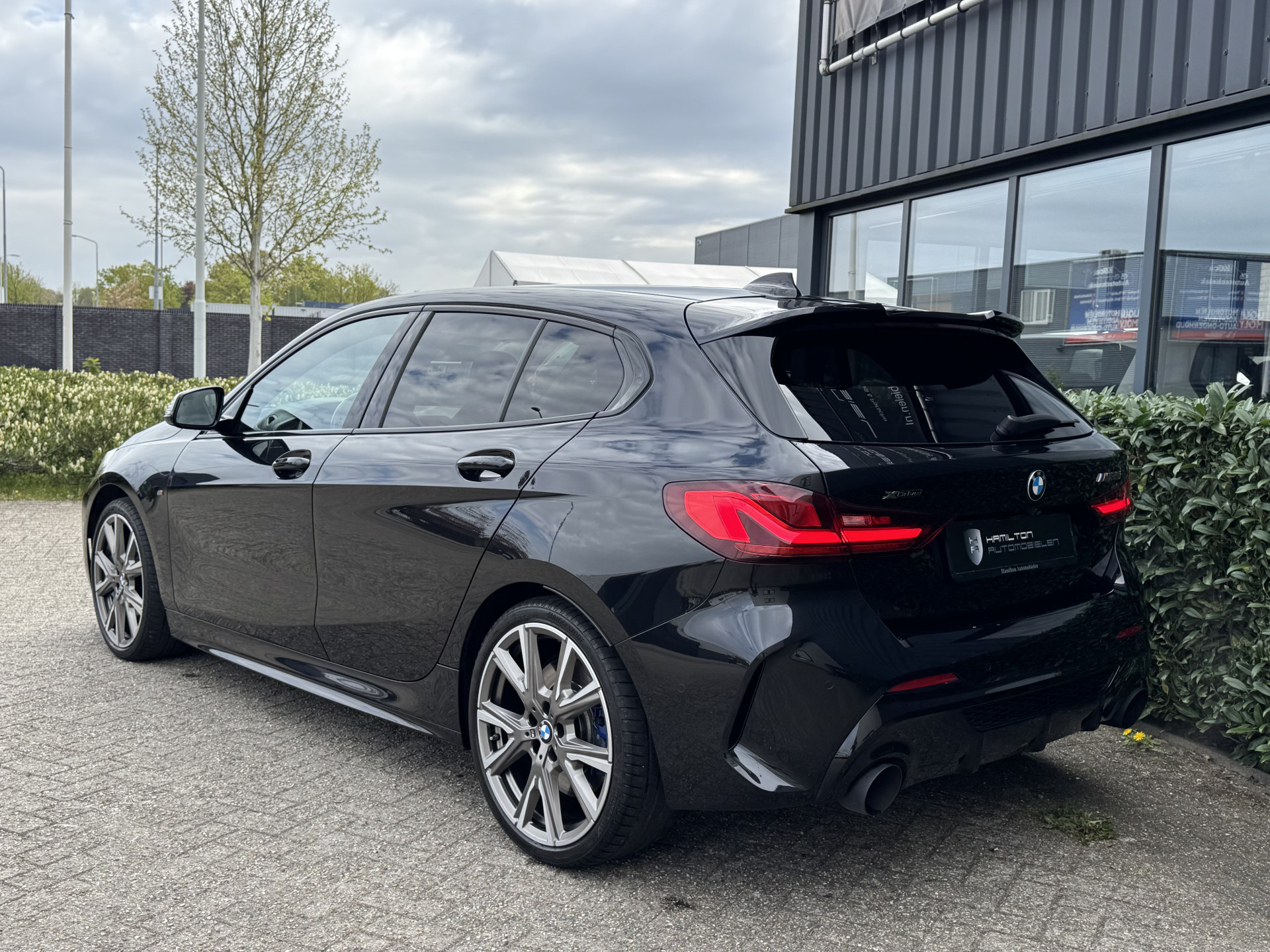 BMW 1 Serie M135i 306pk xDrive High Executive 52985762-4.jpg | Hamilton Automobielen