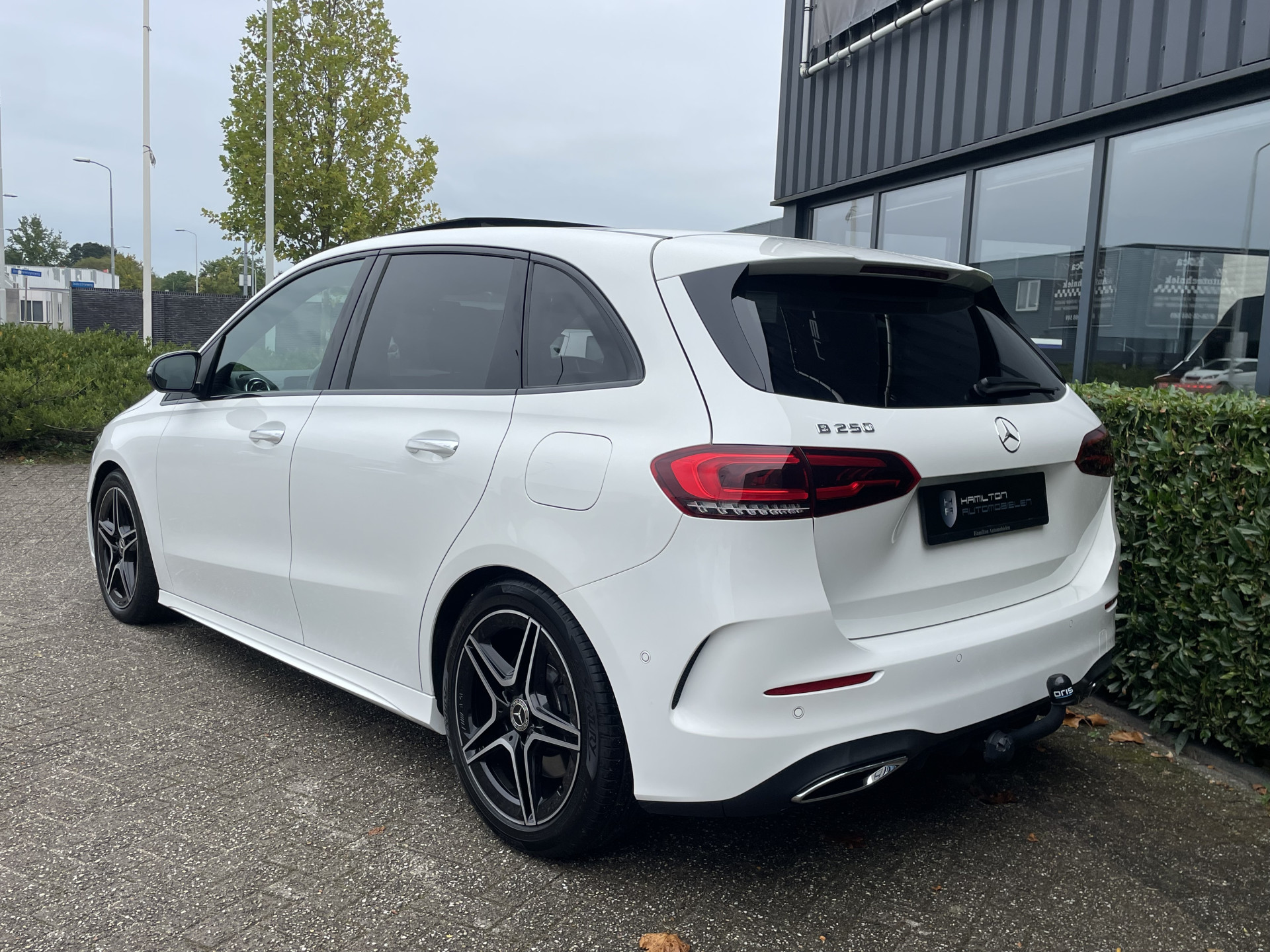 Mercedes-Benz B-Klasse B 250 225pk Aut. AMG Pakket Premium Plus 53633840-4.jpg | Hamilton Automobielen