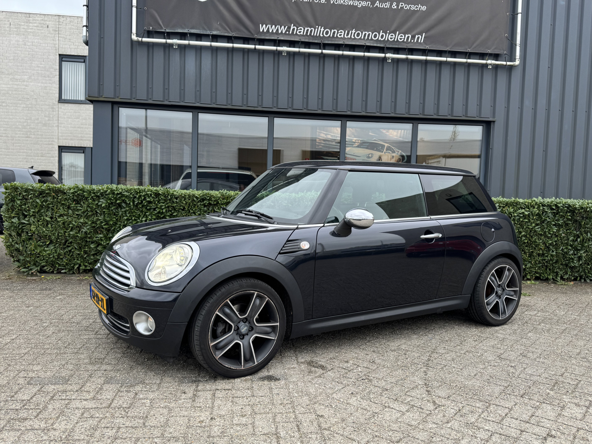 MINI Cooper Mini 1.6 Chili 53684812-1.jpg | Hamilton Automobielen
